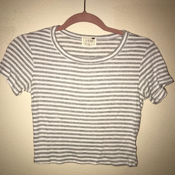 SOLD‼️ Grey and White Striped Short Sleeve Top - Picture 2 of 3